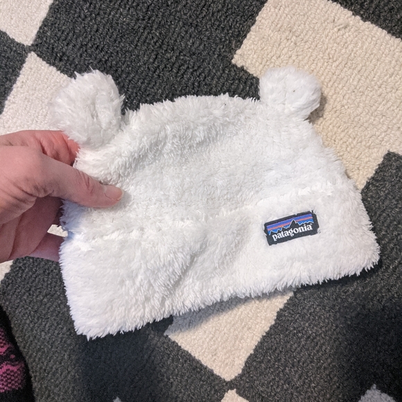 patagonia baby bear hat